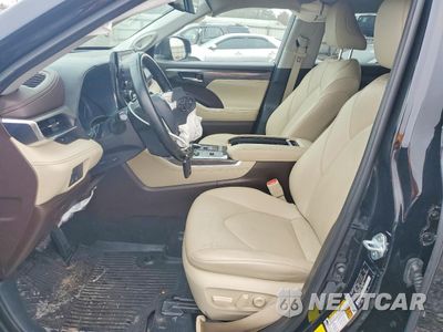Zdjęcie 7 z 14 samochodu: 2021 TOYOTA HIGHLANDER LIMITED VIN:5TDYZRAH3MS526143 - miniatura