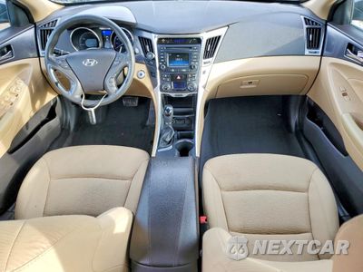 Zdjęcie 8 z 13 samochodu: 2014 HYUNDAI SONATA HYBRID VIN:KMHEC4A42EA108347 - miniatura