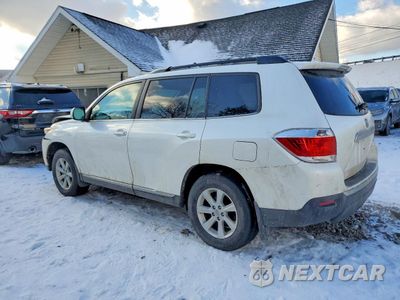 Drugie zdjęcie samochodu z przodu: 2013 TOYOTA HIGHLANDER BASE VIN:5TDBK3EH3DS195548 - miniatura