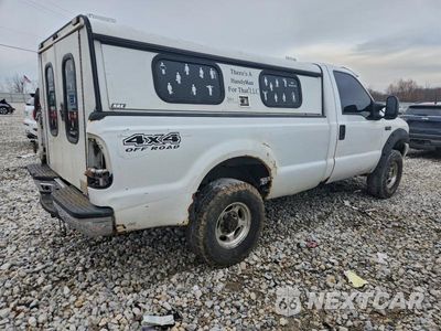 Trzecie zdjęcie samochodu z tyłu: 2004 FORD F250 SUPER DUTY VIN:1FTNF21L44EB83100 - miniatura