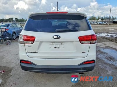 Zdjęcie 6 z 13 samochodu: 2017 KIA SORENTO LX VIN:5XYPG4A36HG235745 - miniatura