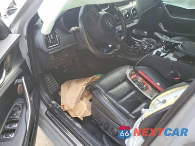 Zdjęcie 8 z 13 samochodu: 2021 KIA STINGER GT2 VIN:KNAE55LC4M6089646 - miniatura