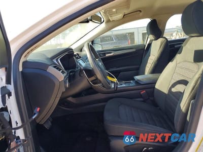 Zdjęcie 7 z 13 samochodu: 2020 FORD FUSION SE VIN:3FA6P0HDXLR126857 - miniatura