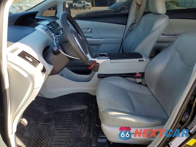 Zdjęcie 7 z 13 samochodu: 2012 TOYOTA PRIUS V FIVE VIN:JTDZN3EUXC3148083 - miniatura