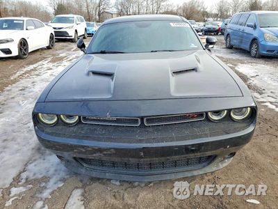 Piąte zdjęcie samochodu w środku: 2017 DODGE CHALLENGER R/T VIN:2C3CDZBT3HH587349 - miniatura