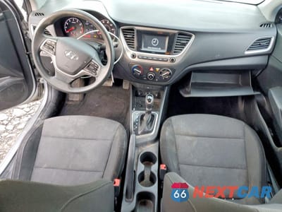 Zdjęcie 8 z 13 samochodu: 2018 HYUNDAI ACCENT SE VIN:3KPC24A38JE018147 - miniatura