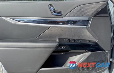Zdjęcie 14 z 14 samochodu: 2023 BMW 740 I VIN:WBA23EH00PCM28450 - miniatura