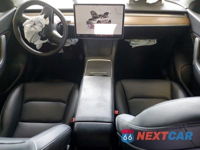 Zdjęcie 8 z 13 samochodu: 2022 TESLA MODEL Y VIN:7SAYGDEE8NF504530 - miniatura