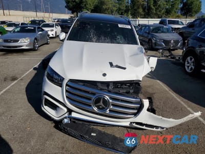 Piąte zdjęcie samochodu w środku: 2025 MERCEDES-BENZ GLS 580 4MATIC VIN:4JGFF8FE3SB277755 - miniatura