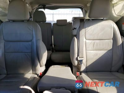 Zdjęcie 10 z 13 samochodu: 2017 TOYOTA SIENNA VIN:5TDYZ3DC8HS878461 - miniatura