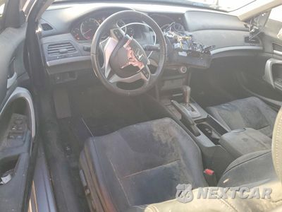 Zdjęcie 8 z 12 samochodu: 2009 HONDA ACCORD EXL VIN:1HGCS12809A000220 - miniatura