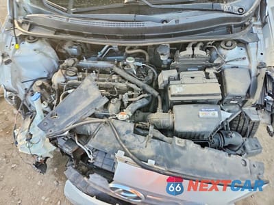 Zdjęcie 11 z 12 samochodu: 2017 HYUNDAI ACCENT SE VIN:KMHCT4AE6HU193213 - miniatura