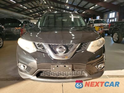 Piąte zdjęcie samochodu w środku: 2014 NISSAN ROGUE S VIN:5N1AT2MV4EC758793 - miniatura