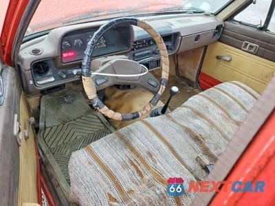 Zdjęcie 8 z 12 samochodu: 1983 TOYOTA PICKUP 1/2 TON RN44 VIN:JT4RN44D6D1152278 - miniatura