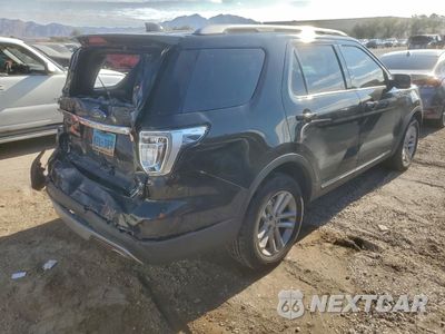 Trzecie zdjęcie samochodu z tyłu: 2017 FORD EXPLORER XLT VIN:1FM5K7D87HGD21573 - miniatura