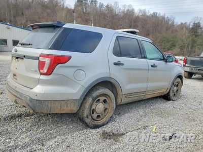 Trzecie zdjęcie samochodu z tyłu: 2016 FORD EXPLORER POLICE INTERCEPTOR VIN:1FM5K8AR2GGA19285 - miniatura