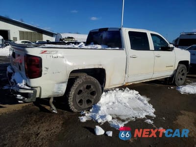 Trzecie zdjęcie samochodu z tyłu: 2016 CHEVROLET SILVERADO K1500 LT VIN:3GCUKREC7GG104204 - miniatura
