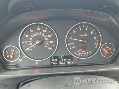 Zdjęcie 9 z 12 samochodu: 2013 BMW 320 I VIN:WBA3B1C51DK129506 - miniatura