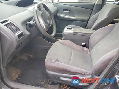 Zdjęcie 7 z 13 samochodu: 2014 TOYOTA PRIUS V VIN:JTDZN3EU8EJ008483 - miniatura