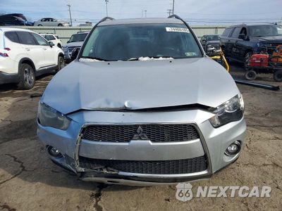 Piąte zdjęcie samochodu w środku: 2011 MITSUBISHI OUTLANDER SE VIN:JA4JT3AW5BU038104 - miniatura