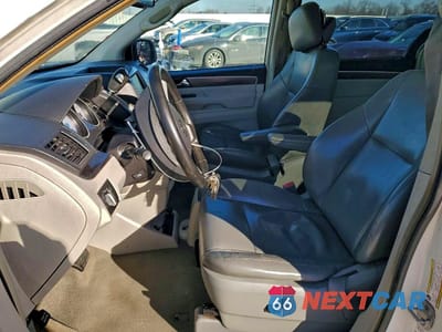 Zdjęcie 7 z 13 samochodu: 2010 VOLKSWAGEN ROUTAN SE VIN:2V4RW3D17AR424413 - miniatura