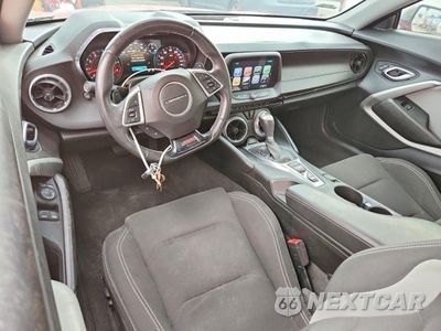 Zdjęcie 8 z 12 samochodu: 2018 CHEVROLET CAMARO SS VIN:1G1FF1R77J0129314 - miniatura
