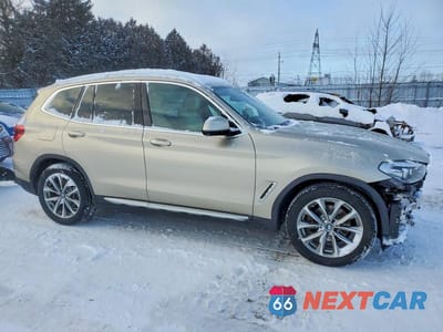 Czwarte zdjęcie samochodu z boku: 2019 BMW X3 XDRIVE30I VIN:5UXTR9C51KLE17712 - miniatura