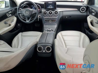 Zdjęcie 8 z 12 samochodu: 2017 MERCEDES-BENZ C 300 VIN:55SWF4JB9HU194717 - miniatura