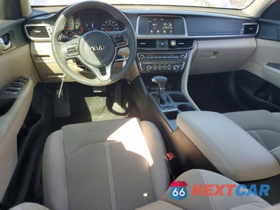 Zdjęcie 8 z 12 samochodu: 2018 KIA OPTIMA LX VIN:5XXGT4L34JG194308 - miniatura