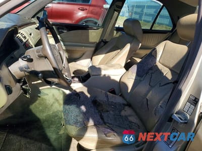 Zdjęcie 7 z 11 samochodu: 1996 MERCEDES-BENZ E 320 VIN:WDBJF55FXTJ010822 - miniatura