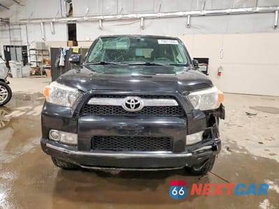 Piąte zdjęcie samochodu w środku: 2013 TOYOTA 4RUNNER SR5 VIN:JTEBU5JR6D5124365 - miniatura