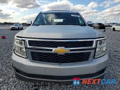 Piąte zdjęcie samochodu w środku: 2019 CHEVROLET SUBURBAN C1500 LT VIN:1GNSCHKC6KR201509 - miniatura