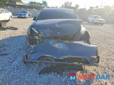 Piąte zdjęcie samochodu w środku: 2022 TESLA MODEL Y VIN:7SAYGDEF3NF445475 - miniatura