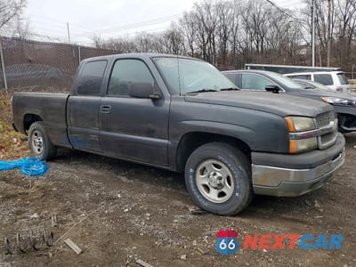Czwarte zdjęcie samochodu z boku: 2004 CHEVROLET SILVERADO C1500 VIN:1GCEC19XX4Z180026 - miniatura