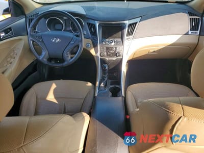 Zdjęcie 8 z 11 samochodu: 2012 HYUNDAI SONATA HYBRID VIN:KMHEC4A43CA030691 - miniatura