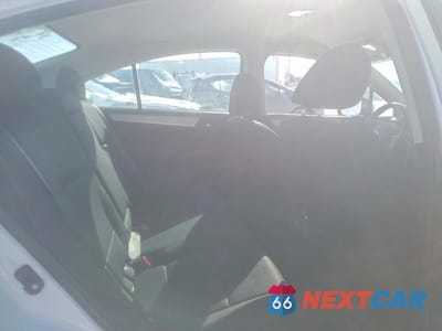 Zdjęcie 10 z 12 samochodu: 2018 SUBARU LEGACY 2.5I PREMIUM VIN:4S3BNAC6XJ3031997 - miniatura