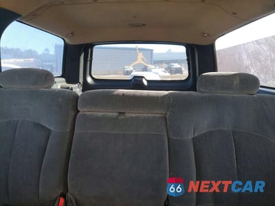 Zdjęcie 10 z 13 samochodu: 2002 CHEVROLET SUBURBAN C1500 VIN:1GNEC16Z62J250906 - miniatura