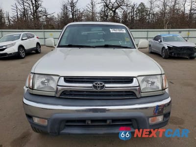 Piąte zdjęcie samochodu w środku: 2002 TOYOTA 4RUNNER SR5 VIN:JT3HN86R329063606 - miniatura