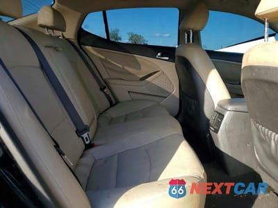 Zdjęcie 10 z 12 samochodu: 2016 KIA OPTIMA HYBRID VIN:KNAGN4AD9G5091952 - miniatura