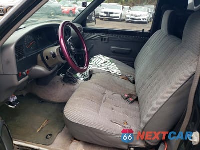 Zdjęcie 7 z 13 samochodu: 1993 TOYOTA PICKUP 1/2 TON SHORT WHEELBASE STB VIN:4TARN81A3PZ074710 - miniatura
