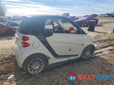 Trzecie zdjęcie samochodu z tyłu: 2013 SMART FORTWO PURE VIN:WMEEJ3BA6DK595233 - miniatura