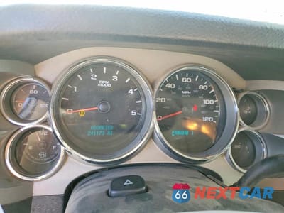 Zdjęcie 9 z 11 samochodu: 2007 CHEVROLET SILVERADO K2500 HEAVY DUTY VIN:1GCHK23677F517795 - miniatura