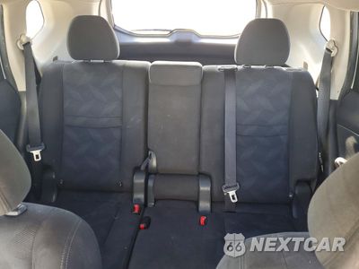 Zdjęcie 10 z 14 samochodu: 2015 NISSAN ROGUE S VIN:KNMAT2MT8FP588774 - miniatura
