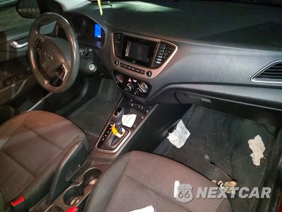 Zdjęcie 8 z 12 samochodu: 2018 HYUNDAI ACCENT SE VIN:3KPC24A31JE023836 - miniatura