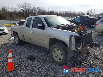 Czwarte zdjęcie samochodu z boku: 2010 CHEVROLET SILVERADO K1500 LTZ VIN:1GCSKTE37AZ145721 - miniatura