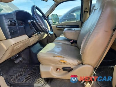 Zdjęcie 7 z 11 samochodu: 2006 FORD F250 SUPER DUTY VIN:1FTSW21526ED94769 - miniatura