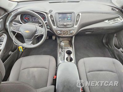 Zdjęcie 8 z 12 samochodu: 2017 CHEVROLET MALIBU LS VIN:1G1ZB5ST7HF176776 - miniatura