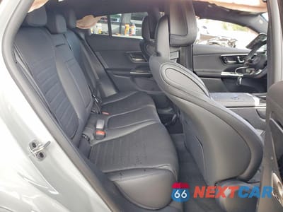 Zdjęcie 11 z 15 samochodu: 2026 MERCEDES-BENZ GLC COUPE 300 4MATIC VIN:W1NKJ4HB2TF492642 - miniatura