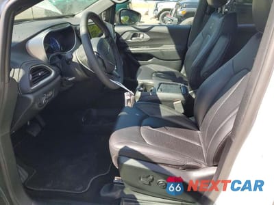Zdjęcie 7 z 13 samochodu: 2024 CHRYSLER PACIFICA HYBRID SELECT VIN:2C4RC1S79RR158421 - miniatura