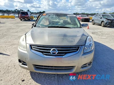 Piąte zdjęcie samochodu w środku: 2012 NISSAN ALTIMA BASE VIN:1N4AL2AP2CN575071 - miniatura